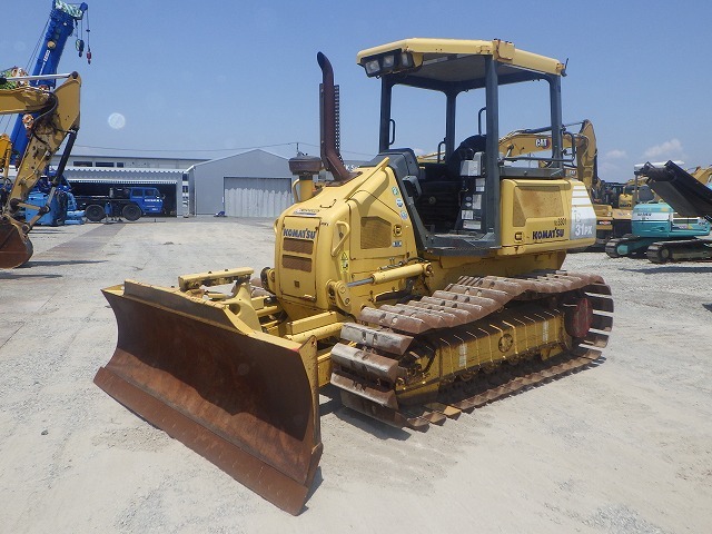 D31PX-22 / 1233-61009