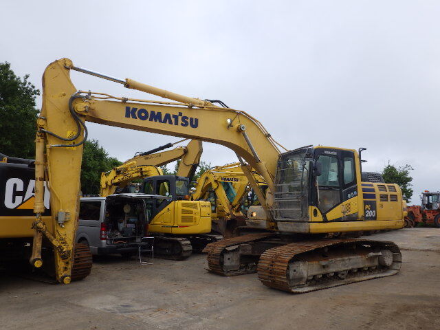 PC200-10 / 3267