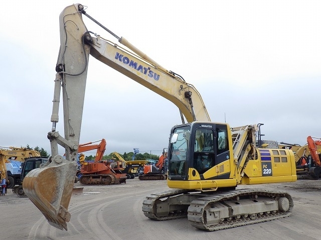 PC220LC-11 / 5704